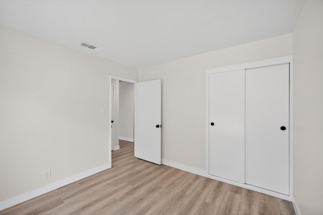 1924 Edwin, Sacramento, CA 95815