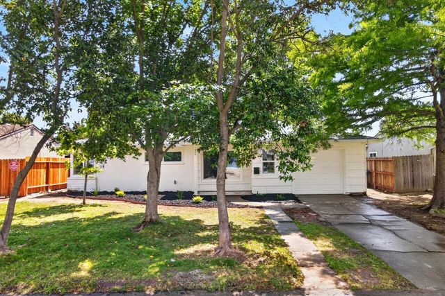 1924 Edwin, Sacramento, CA 95815