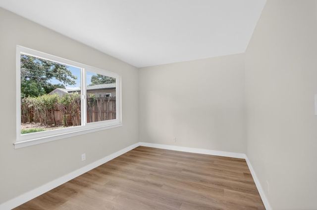 1924 Edwin, Sacramento, CA 95815