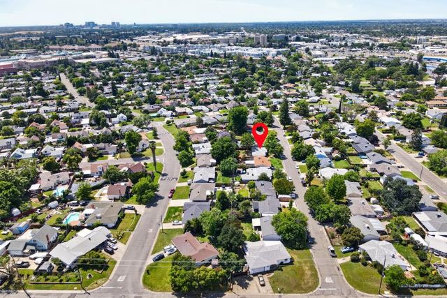 1924 Edwin, Sacramento, CA 95815
