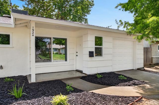 1924 Edwin, Sacramento, CA 95815