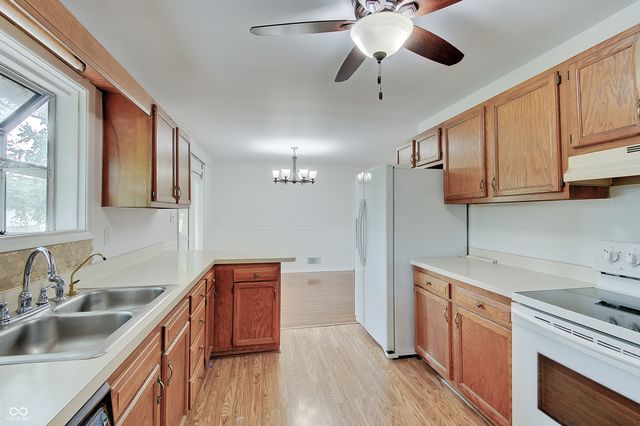 47 Dixie Drive, Indianapolis, IN 46227