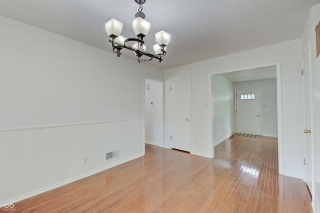 47 Dixie Drive, Indianapolis, IN 46227