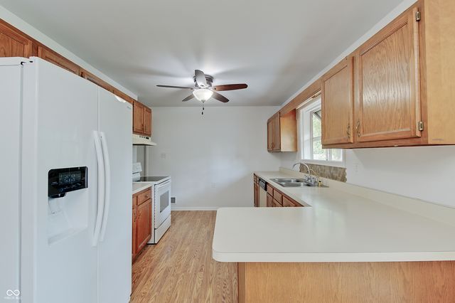 47 Dixie Drive, Indianapolis, IN 46227