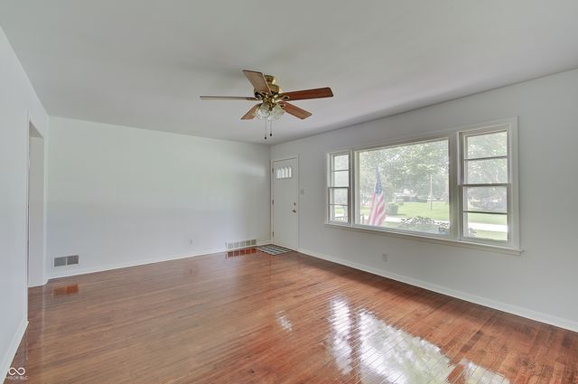47 Dixie Drive, Indianapolis, IN 46227