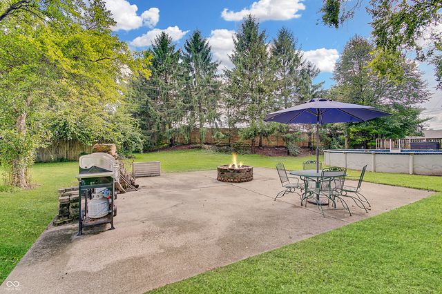 47 Dixie Drive, Indianapolis, IN 46227
