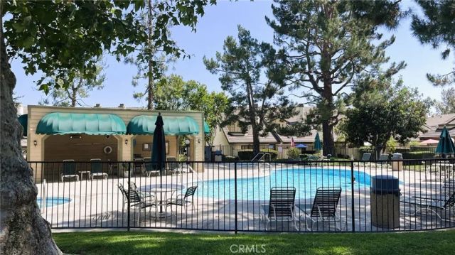 978 W Arrow Highway F, Upland, CA 91786