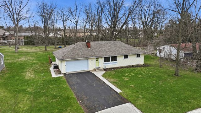 5926 Lois Lane, Fort Wayne, IN 46804