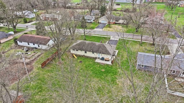 5926 Lois Lane, Fort Wayne, IN 46804