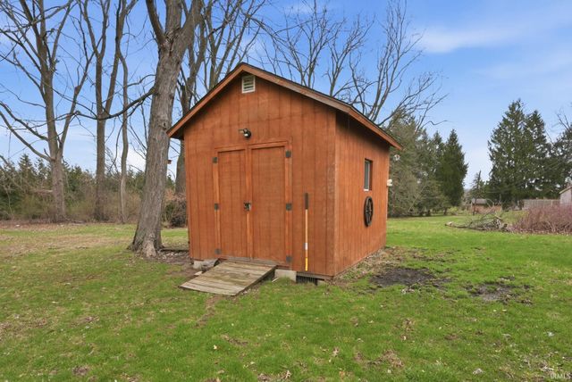 5926 Lois Lane, Fort Wayne, IN 46804