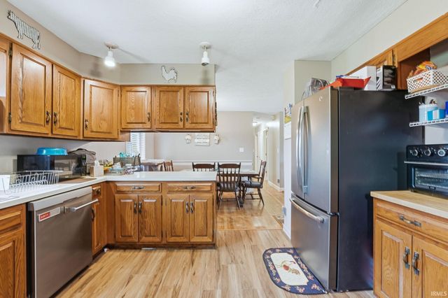 5926 Lois Lane, Fort Wayne, IN 46804