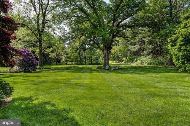 1 BUCKINGHAM DR, Princeton, NJ 08540