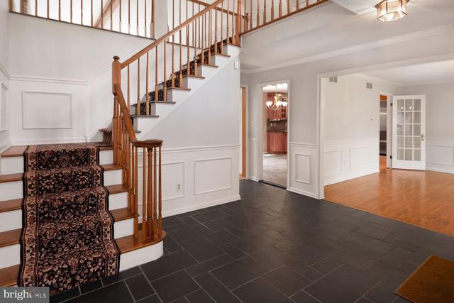 1 BUCKINGHAM DR, Princeton, NJ 08540