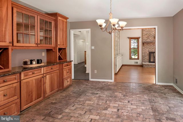 1 BUCKINGHAM DR, Princeton, NJ 08540