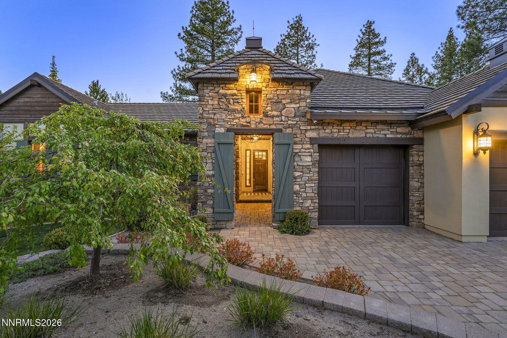 Image 4 of property listing at 20705 Parc Forêt Drive, Reno, NV 89511