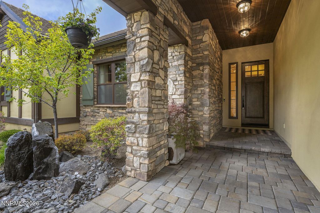 Image 5 of property listing at 20705 Parc Forêt Drive, Reno, NV 89511