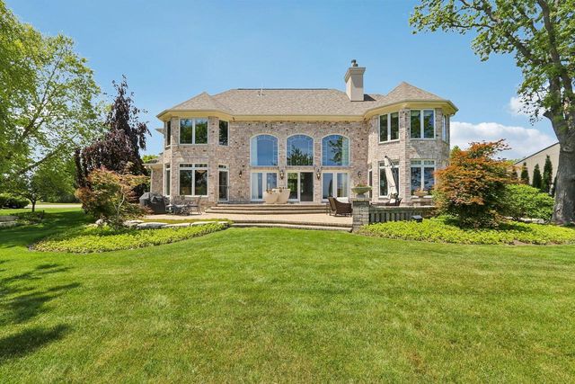 4731 Woodlake COURT, Mount Pleasant, WI 53403