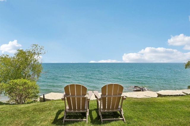 4731 Woodlake COURT, Mount Pleasant, WI 53403