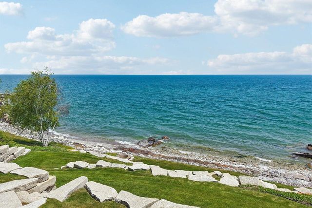 4731 Woodlake COURT, Mount Pleasant, WI 53403