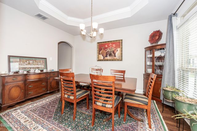 1006 Prairiegrass Court, Ocean Springs, MS 39564