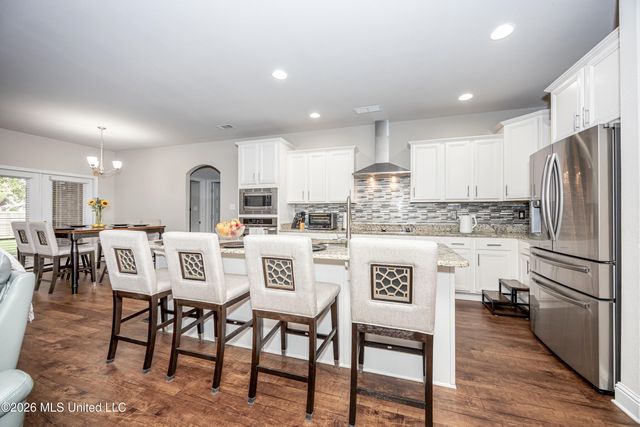 1006 Prairiegrass Court, Ocean Springs, MS 39564