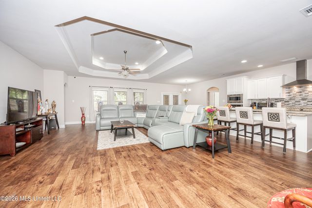 1006 Prairiegrass Court, Ocean Springs, MS 39564