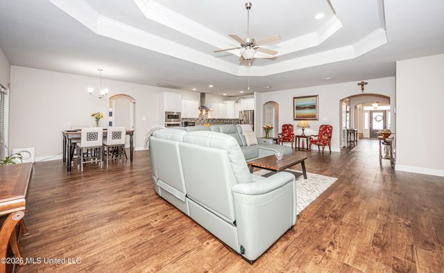 1006 Prairiegrass Court, Ocean Springs, MS 39564