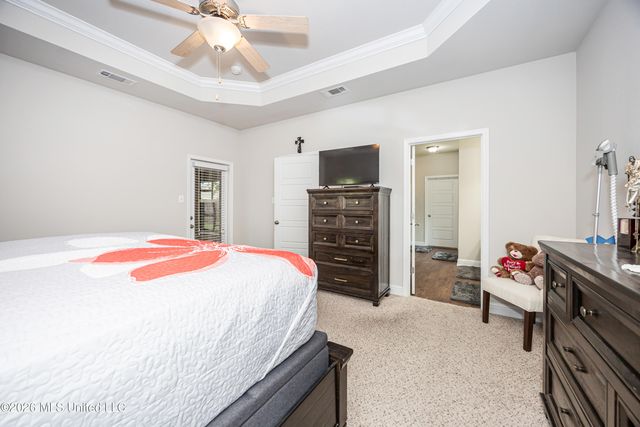1006 Prairiegrass Court, Ocean Springs, MS 39564