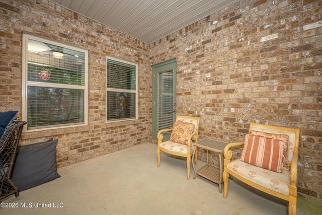1006 Prairiegrass Court, Ocean Springs, MS 39564