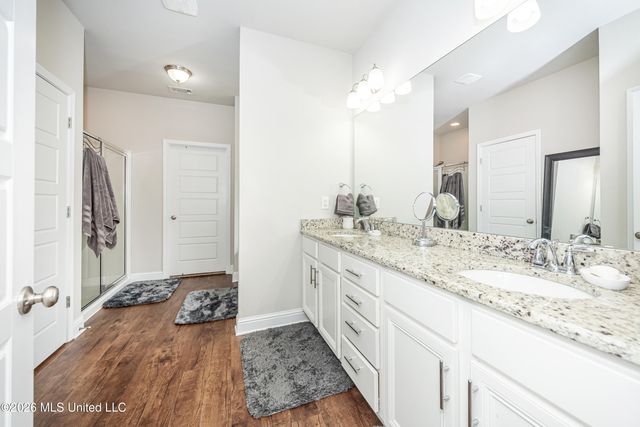 1006 Prairiegrass Court, Ocean Springs, MS 39564