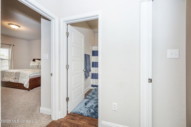 1006 Prairiegrass Court, Ocean Springs, MS 39564