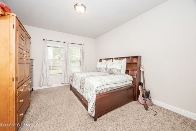 1006 Prairiegrass Court, Ocean Springs, MS 39564