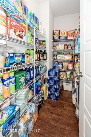 1006 Prairiegrass Court, Ocean Springs, MS 39564