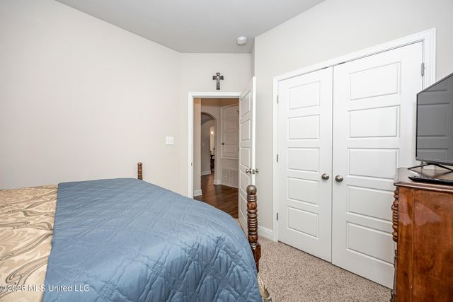 1006 Prairiegrass Court, Ocean Springs, MS 39564