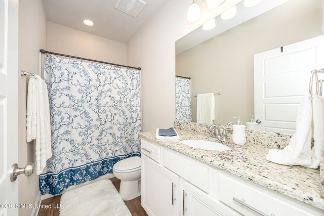 1006 Prairiegrass Court, Ocean Springs, MS 39564