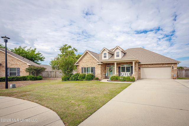 1006 Prairiegrass Court, Ocean Springs, MS 39564