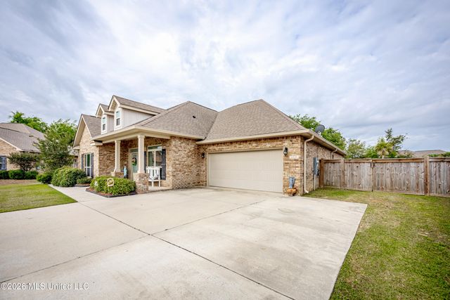 1006 Prairiegrass Court, Ocean Springs, MS 39564