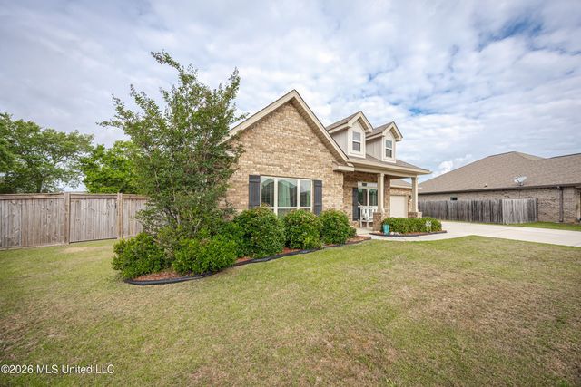 1006 Prairiegrass Court, Ocean Springs, MS 39564