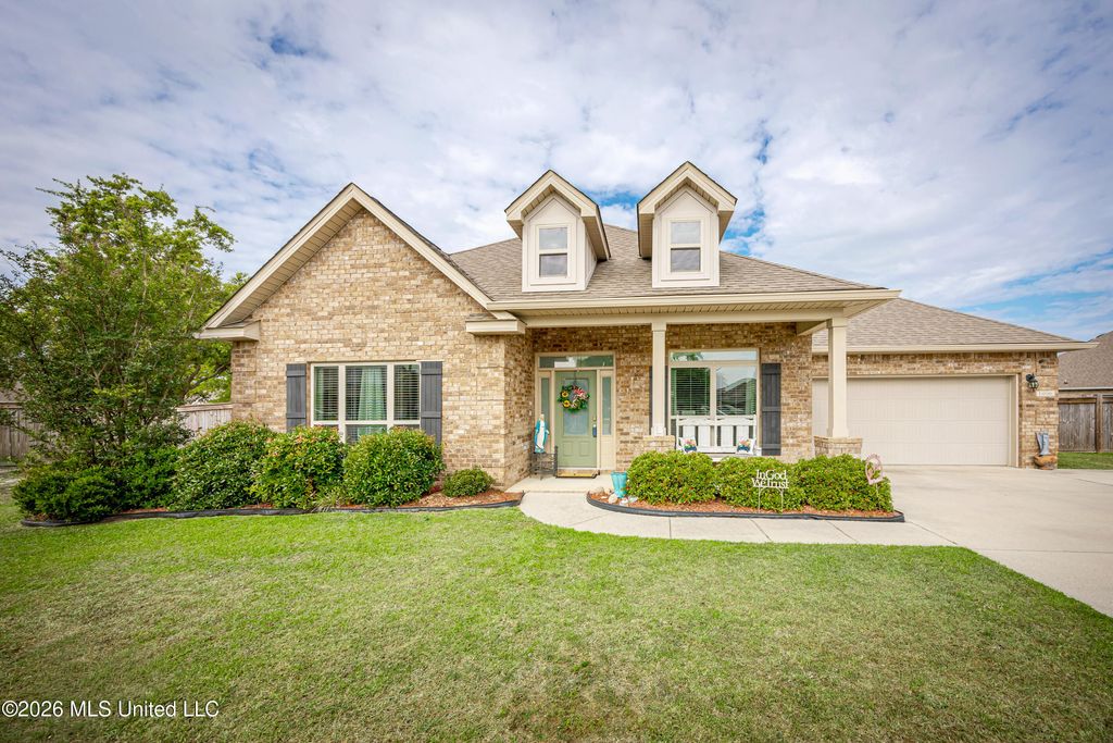 1006 Prairiegrass Court, Ocean Springs, MS 39564