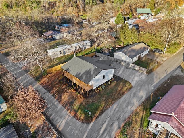 90 Park Street Street, Bryson City, NC 28713