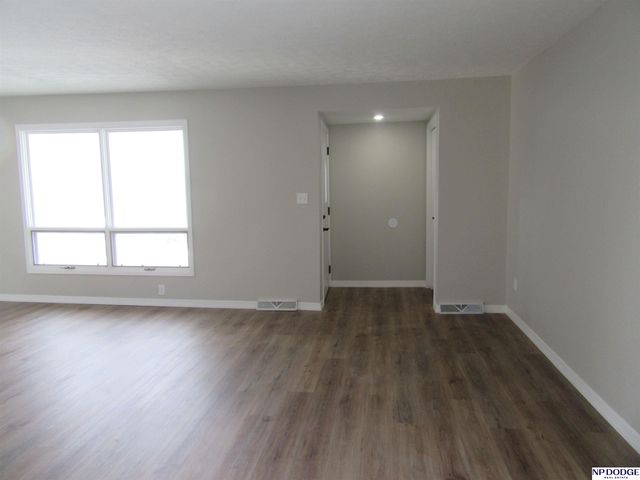 4512 Virginia Street, Bellevue, NE 68157