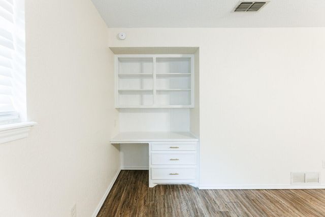 5703 80th Street, Lubbock, TX 79424