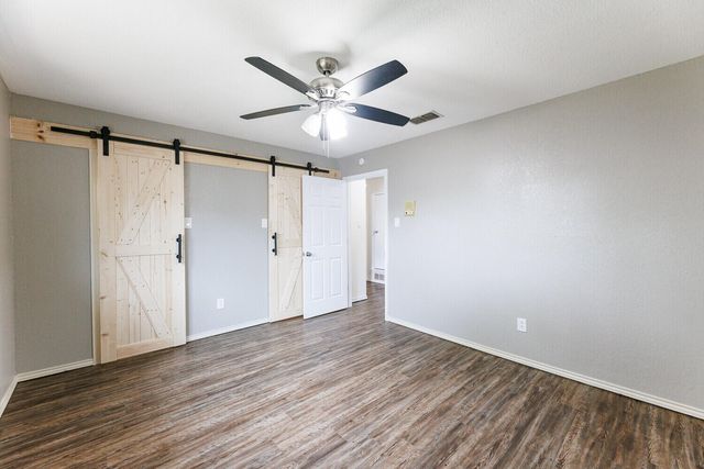 5703 80th Street, Lubbock, TX 79424