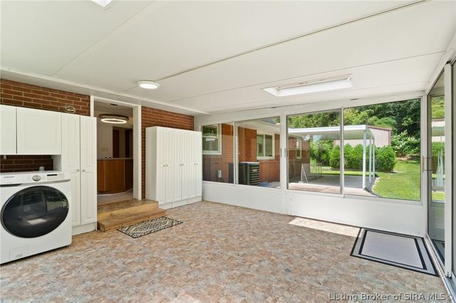 3726 Flemar Drive, Floyds Knobs, IN 47119