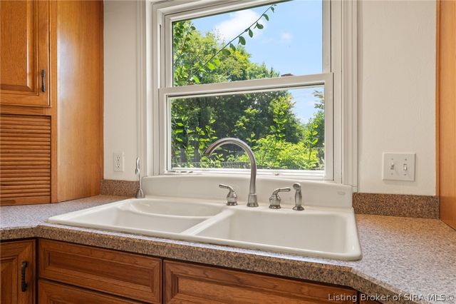 3726 Flemar Drive, Floyds Knobs, IN 47119