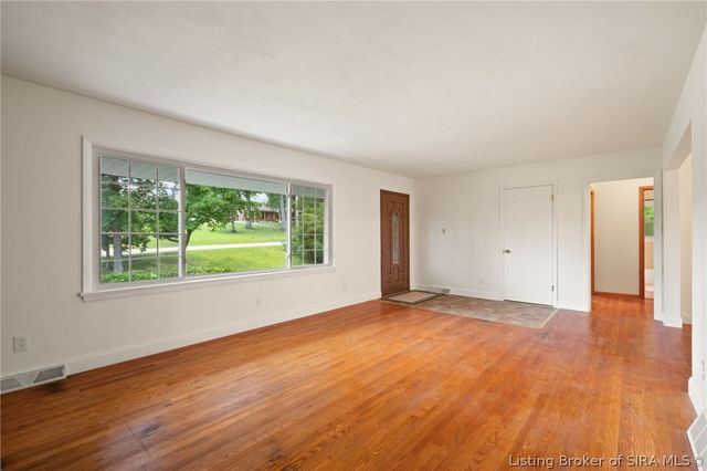3726 Flemar Drive, Floyds Knobs, IN 47119
