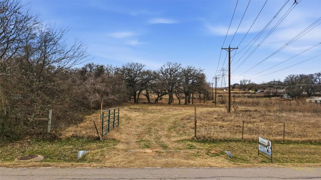 5746 Eden Road, Kennedale, TX 76060