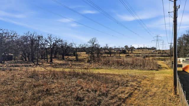 5746 Eden Road, Kennedale, TX 76060