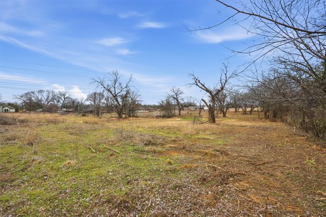 5746 Eden Road, Kennedale, TX 76060