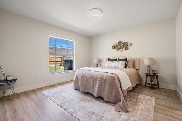 15316 17TH STREET, Dade City, FL 33523